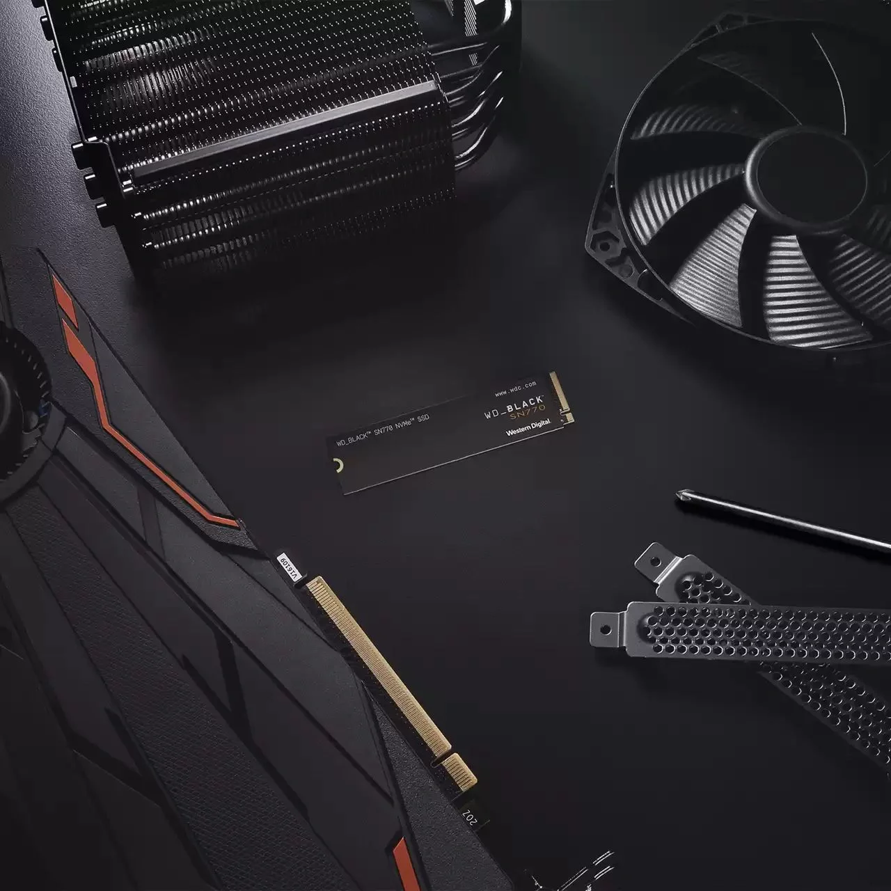 SSD WD Black SN770 WDS100T3X0E 1ТБ, M.2 2280, PCI-E 4.0 x4, NVMe, PCIe