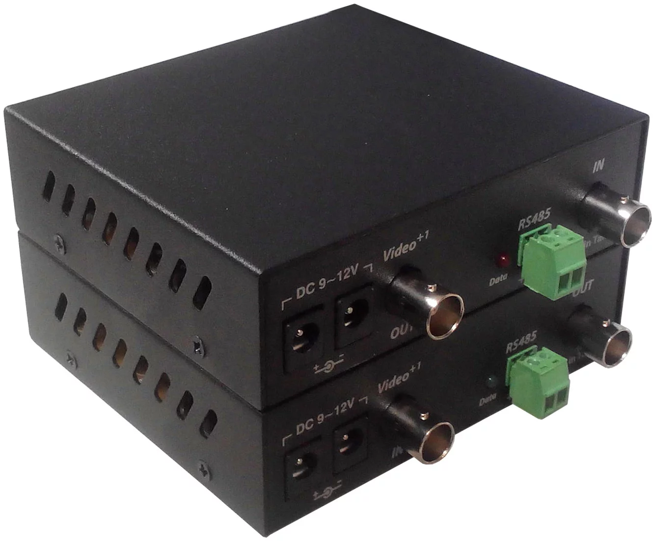 Передача CVBS+RS485+питание по коаксиальному кабелю OSNOVO M1DE+DM1DE Удлинитель (1 канальный) композитного видеосигнала (до 960H) с RS-485 по одному коаксиальному кабелю (RG-59) до 800м. Позволяет добавить 1 PTZ-камеру в систему видеонаблюдения с подд